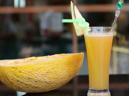 吃布洛芬可以吃哈密瓜吗,安全同食指南