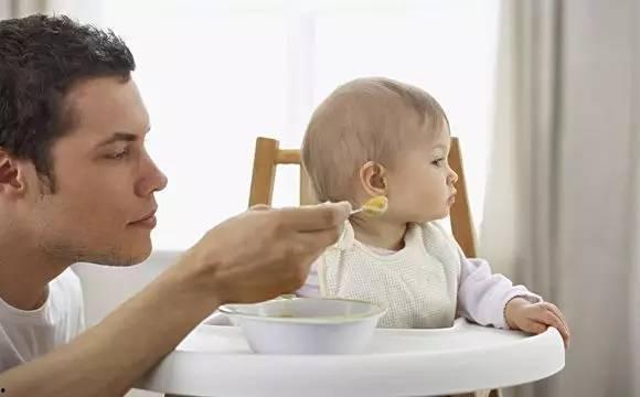 吃瓜躺平发育,新时代年轻人的独特生活方式与心理发育