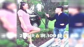 妈妈卖瓜小伙吃瓜不给钱,一场关于诚信的争议