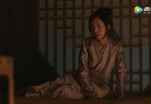 吃瓜炮灰盛兰溪,吃瓜炮灰的逆袭之路