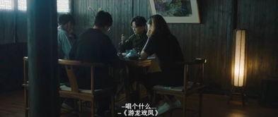 吃瓜看戏的路人,揭秘街头百态